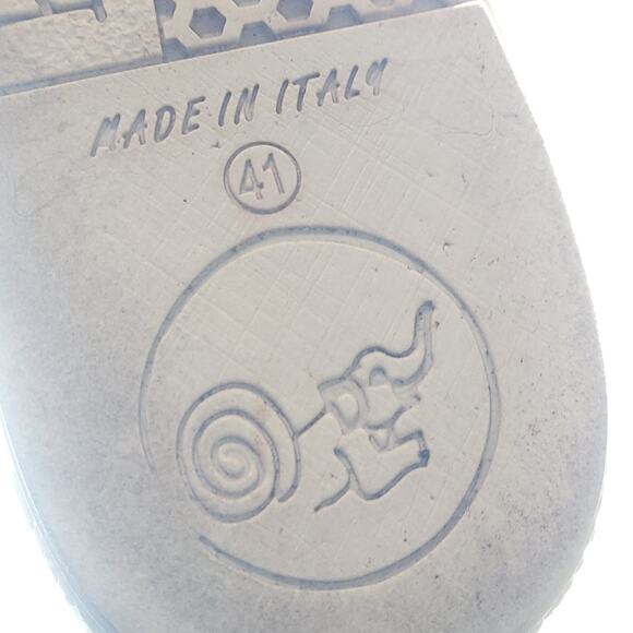 Karma Of Charme Naïf Hand Painted Leather Low Top Women's size 10.5 - Picture 9 of 9